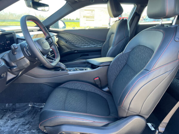 2025 Dodge CHARGER 2-DOOR DAYTONA R/T AWD - Image 9