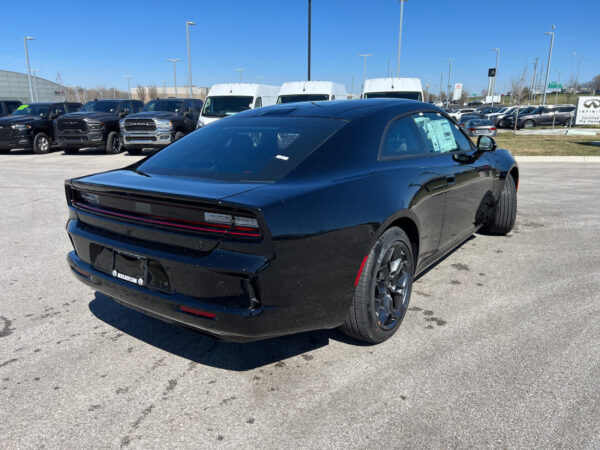 2025 Dodge CHARGER 2-DOOR DAYTONA R/T AWD - Image 7