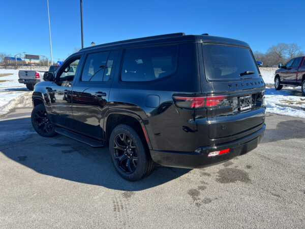 2025 Jeep WAGONEER CARBIDE 4X4 - Image 6