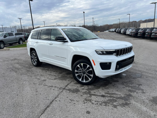 2025 Jeep GRAND CHEROKEE L OVERLAND 4X4