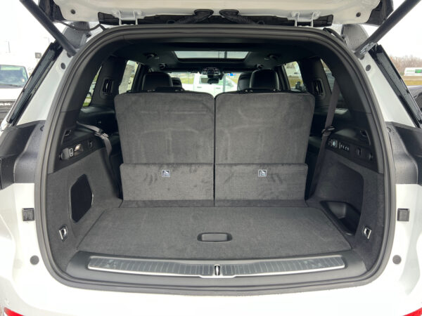 2025 Jeep GRAND CHEROKEE L OVERLAND 4X4 - Image 13