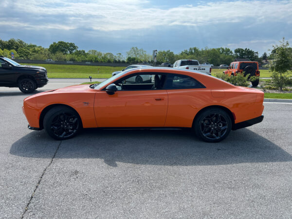 2025 Dodge CHARGER 2-DOOR DAYTONA R/T AWD - Image 7