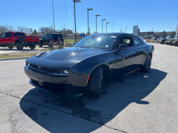 2025 Dodge CHARGER 2-DOOR DAYTONA R/T AWD - Image 3