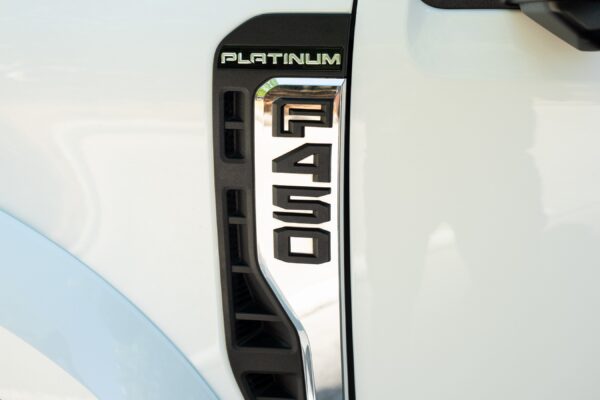 2024 Ford F-450SD Platinum DRW - Image 11