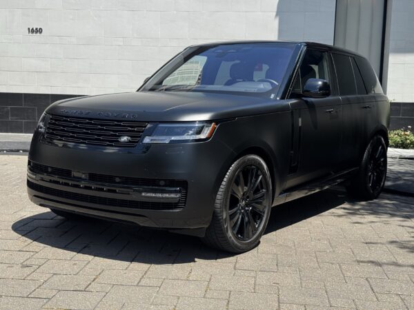 2023 Land Rover Range Rover SE