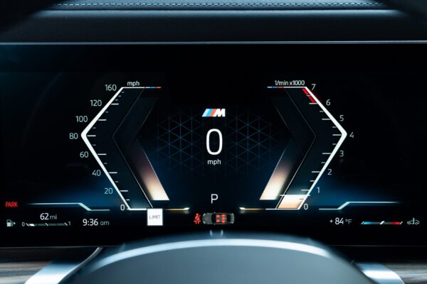 2023 BMW 7 Series 760i xDrive - Image 9
