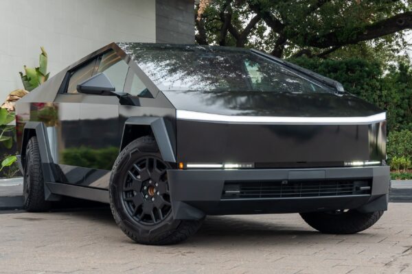 2024 Tesla Cybertruck - Image 3