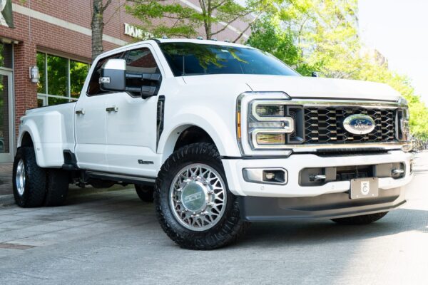 2024 Ford F-450SD Platinum DRW - Image 2