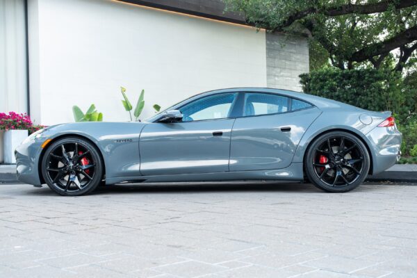 2025 Karma Revero - Image 3