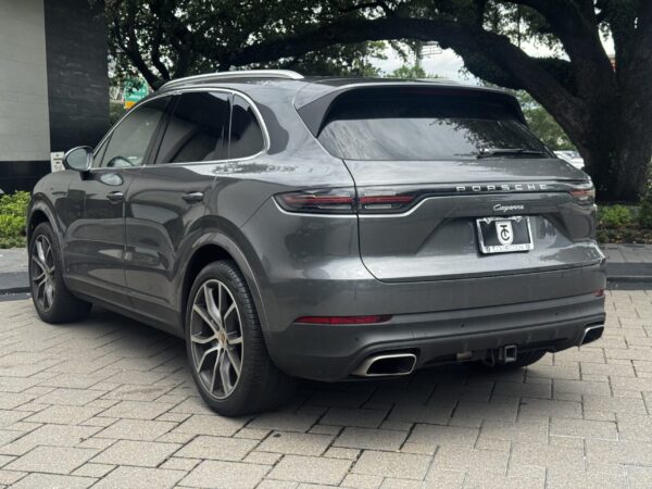 2023 Porsche Cayenne - Image 7