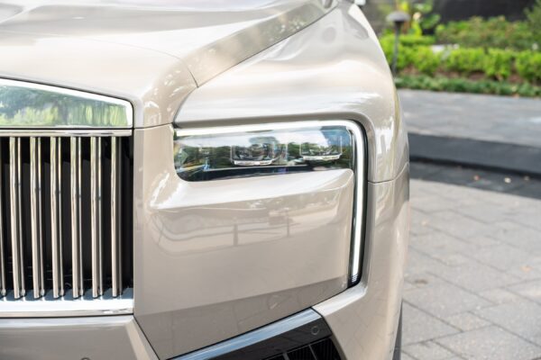 2025 Rolls-Royce Cullinan - Image 7