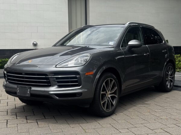 2023 Porsche Cayenne - Image 8